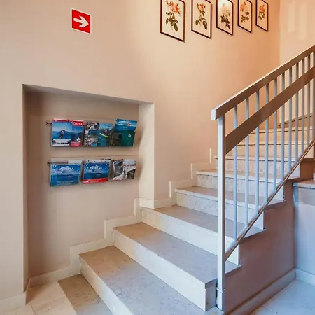 Al 13 Rosso - Lakeside Leisure & Business Apartman Stresa