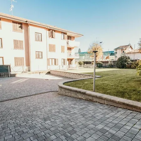 Al 13 Rosso - Lakeside Leisure & Business