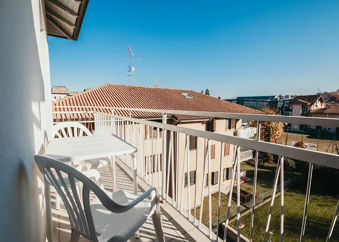 Al 13 Rosso - Lakeside Leisure & Business Στρέσα